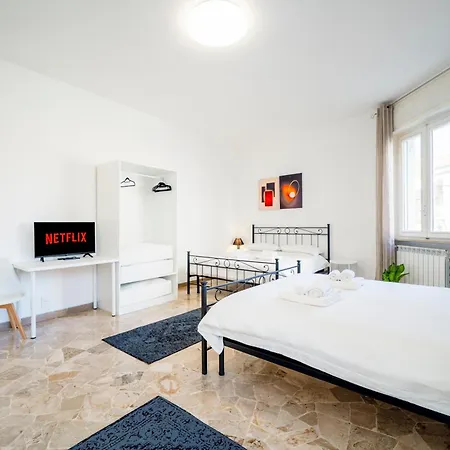 Milano Malpensa 5' - Freepark, Wifi, Ac - 3 * Samarate