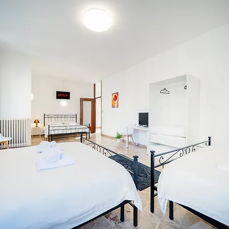 Milano Malpensa 5' - Freepark, Wifi, Ac - 3 Apartment Samarate